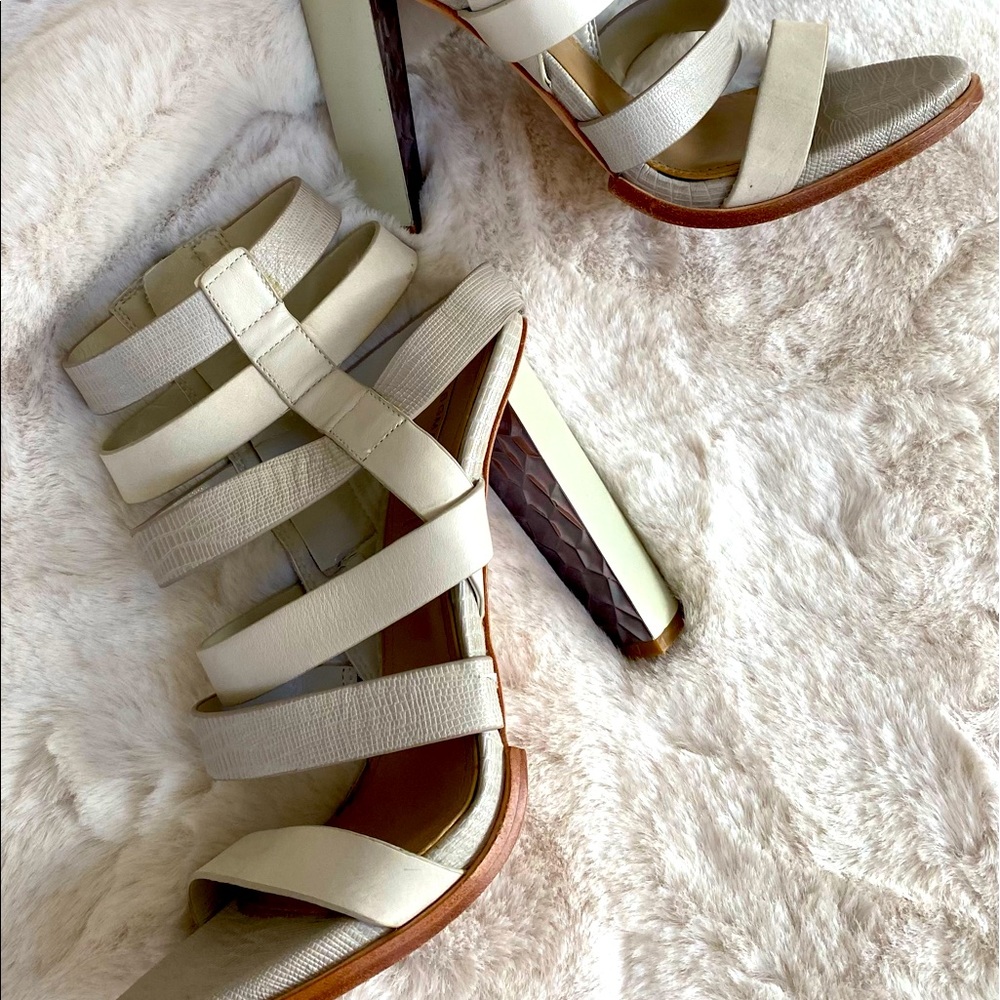 Strappy tan Heels